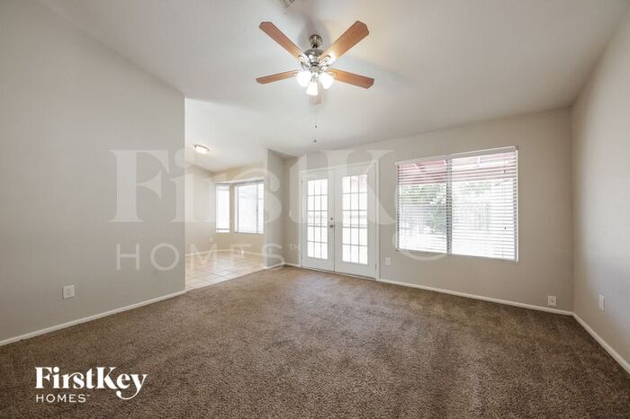 Building Photo - 4932 W Wescott Dr