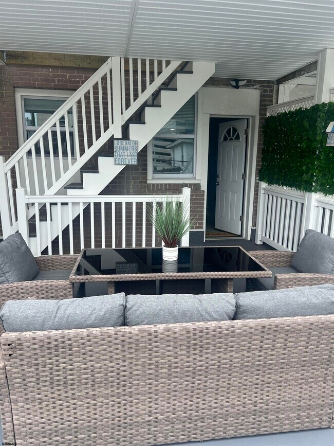 Building Photo - 3808 Ventnor Ave