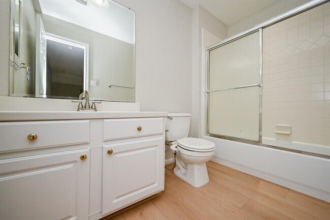 Building Photo - 22511 Bridgehaven Dr