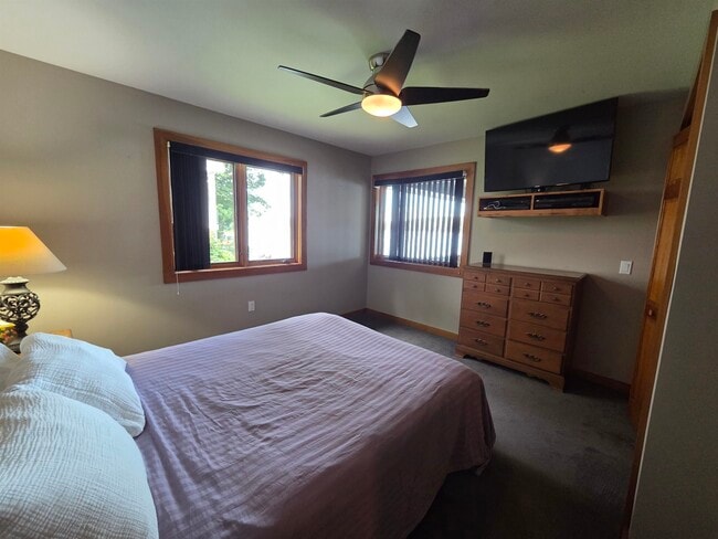 Building Photo - 20 Bonardi Dr
