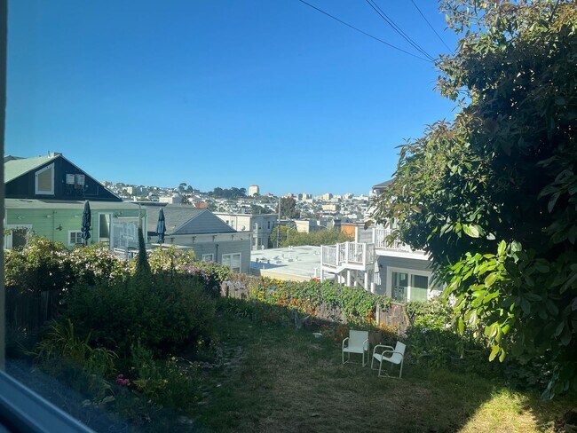 Building Photo - Newly Remodeled 2 Bedroom in Lower Pacific Heights. Washer/Dryer. Open House Sat/Sun 12-1 PM*