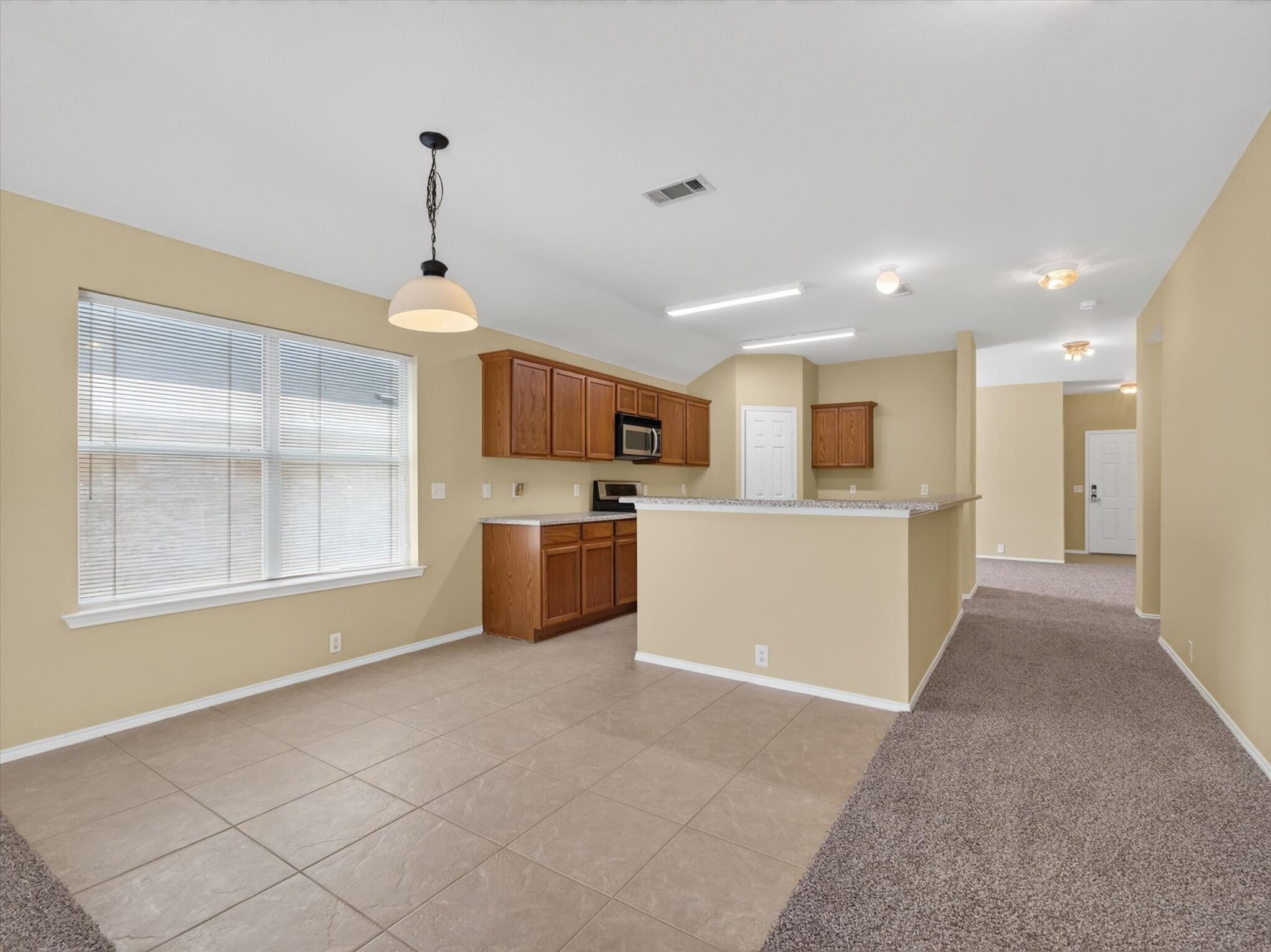 Building Photo - 3004 Sawgrass Dr