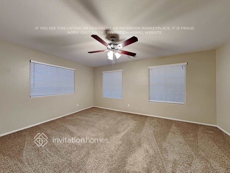 Building Photo - 10054 E Impala Ave