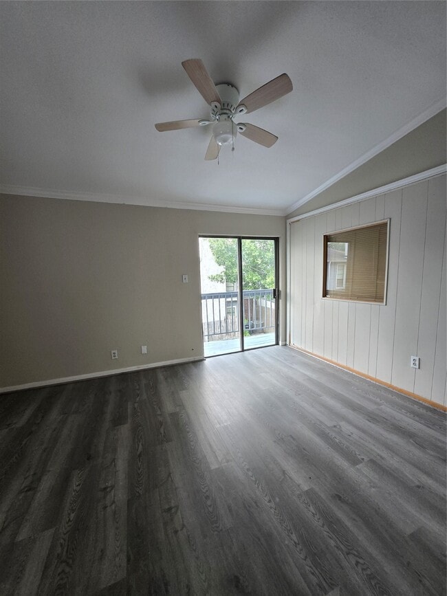Building Photo - 9550 Deering Dr