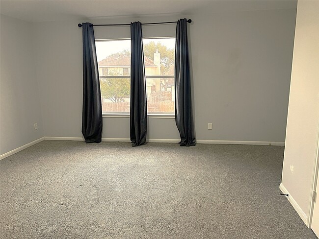 Building Photo - 20918 Roxette Ct