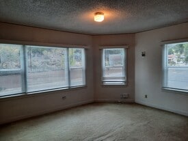 Building Photo - 3507 Victor Ave