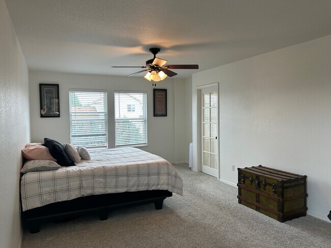 Building Photo - 7368 Prythania Park Dr