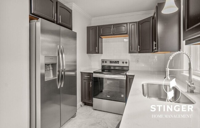 Building Photo - 2908 Second Street-