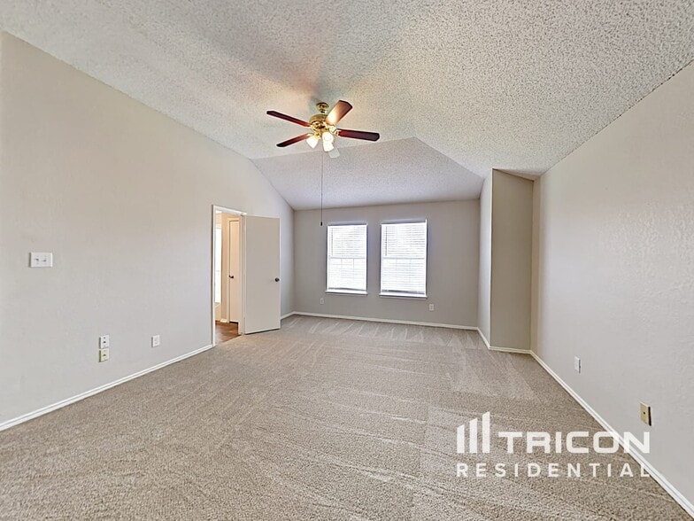 Building Photo - 5000 Prairie Creek Trail