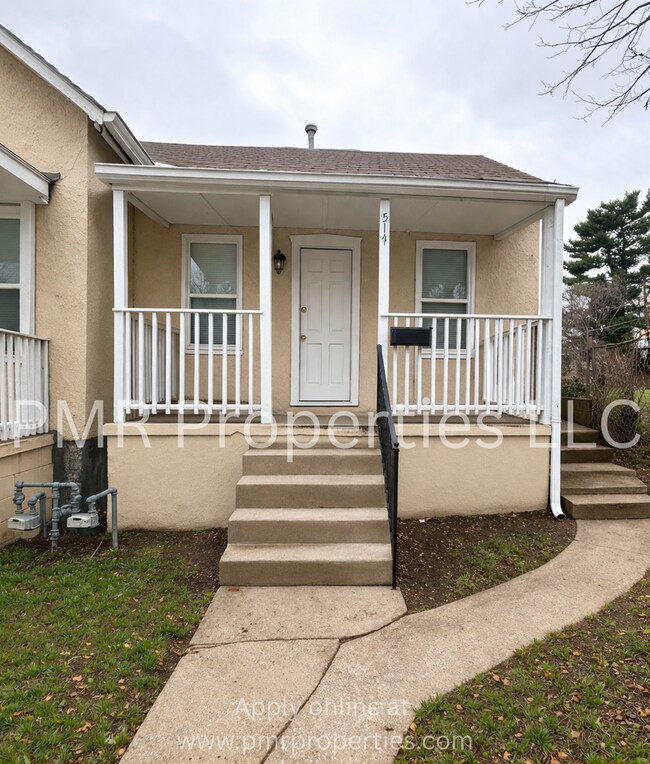 Building Photo - 516 S 16th St