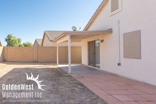 Building Photo - Spacious 3Bdm 2Ba Home in Quiet Neighborhood!