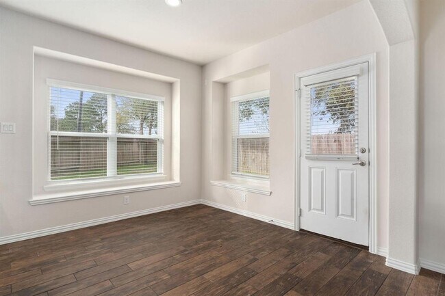 Building Photo - 24727 Lake Basin Ct