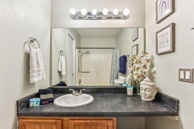 Building Photo - 1624 Aquarena Springs Dr