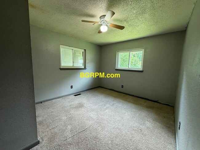 Building Photo - 7017 Gibson Rd