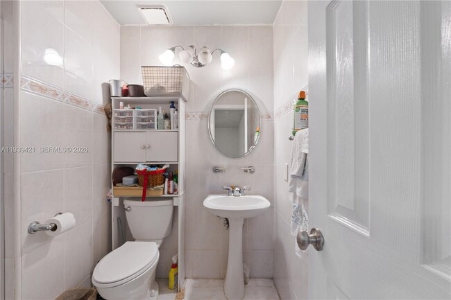 Building Photo - 8480 SW 156th Pl