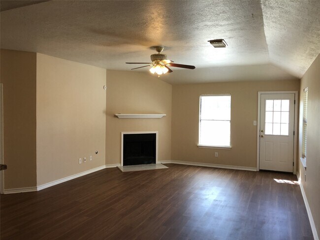 Building Photo - 16115 Speyburn Ct