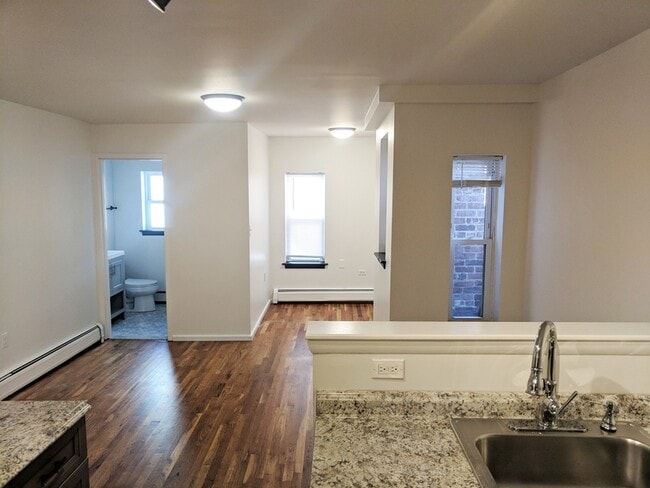 Building Photo - 63 Cannon St