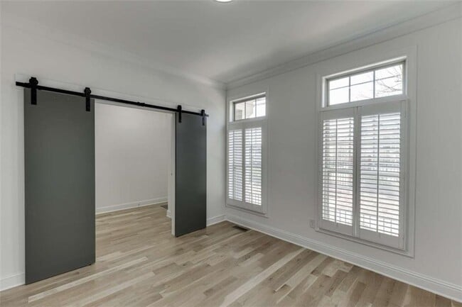 Building Photo - 10674 Weir Way