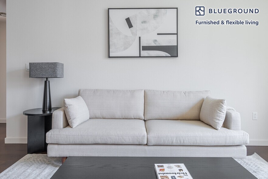 Building Photo - 650 E Capitol Ave