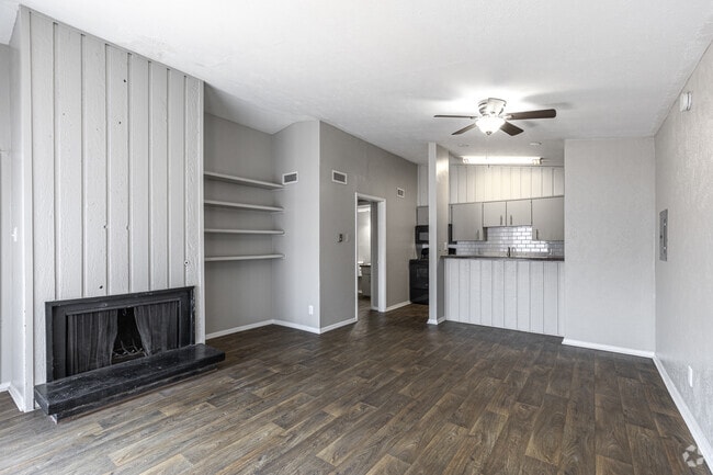 Interior Photo - The Ayva at Oaklawn