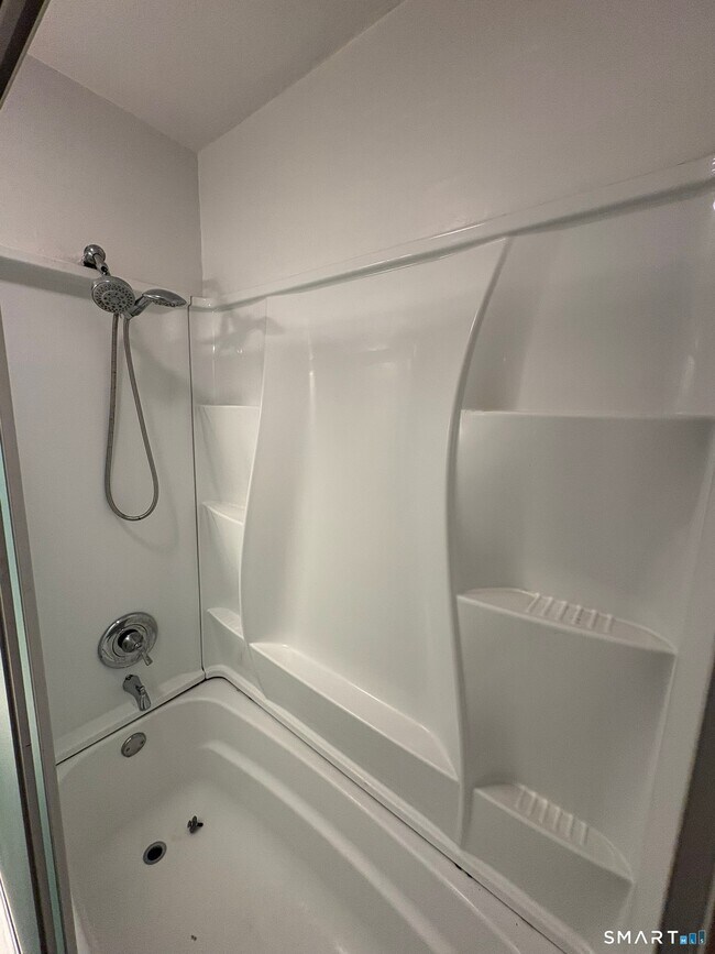 Building Photo - 513 Emmett St