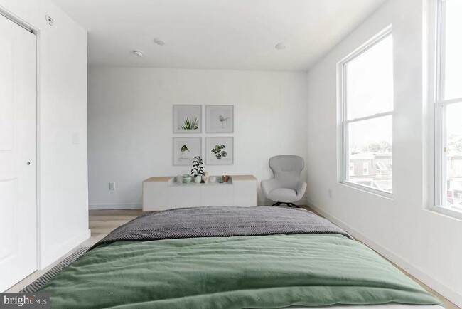 Building Photo - 5102 Arch St