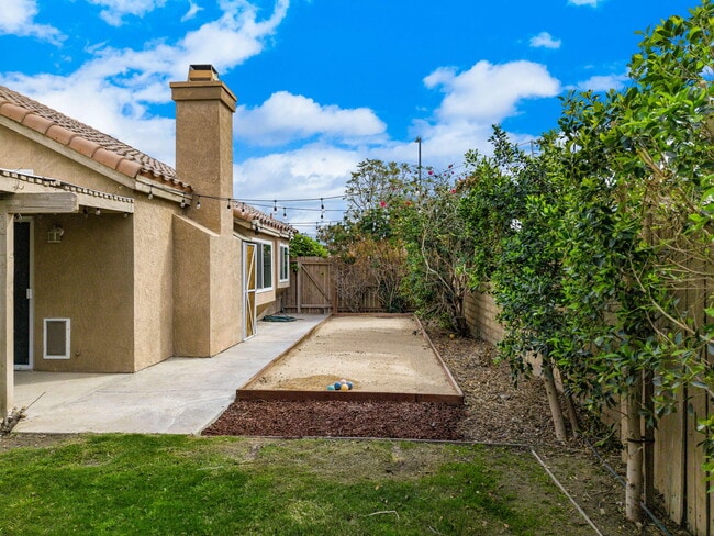 Building Photo - 46253 Mesa Verde Trail