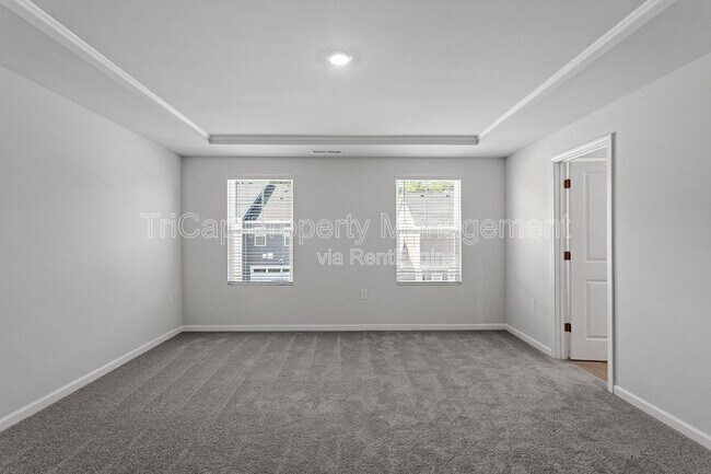 Building Photo - 1636 Singing Bird Trl