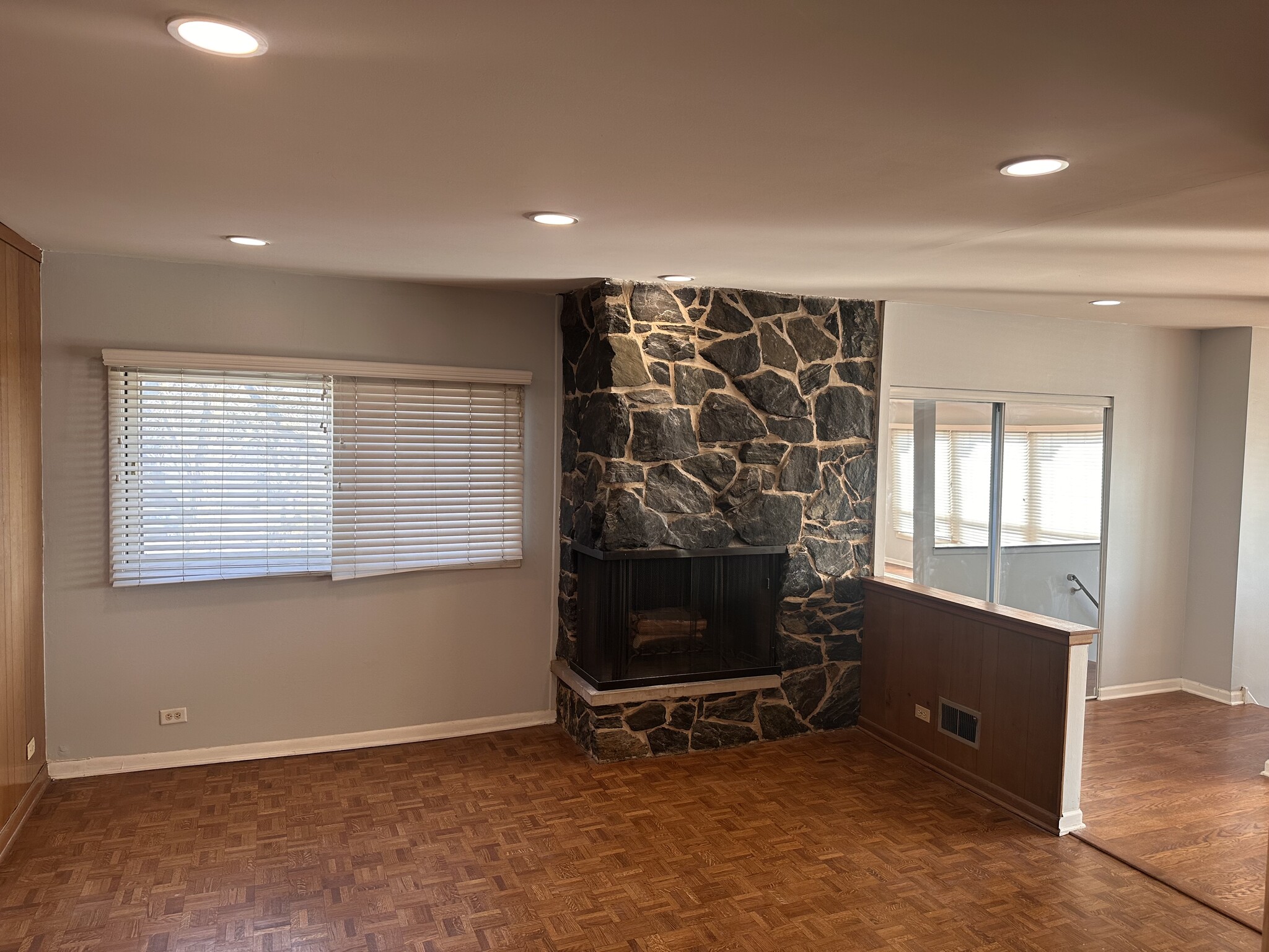 Building Photo - 4832 Old Orchard Rd