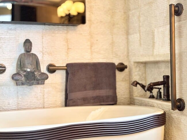 Building Photo - 2524O- Amazing Waterfront | FURNISHED