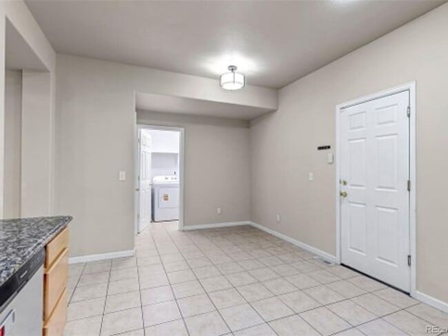 Building Photo - Well Maintained and Clean Home for Rent- Cherry Creek School District- 80015
