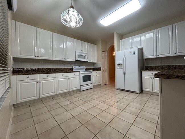 Building Photo - 4304 Diamond Row