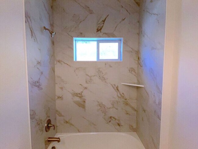 Building Photo - Built 2023 NW Reno 3 Bedroom House - Downs...