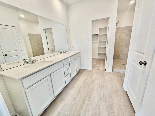 Building Photo - 26415 Virginia Wild Rye Ln