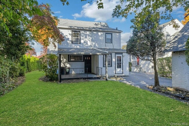 Building Photo - 164 Nelson Rd