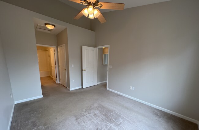 Building Photo - Upper Level Condo Near Cherry Creek State ...