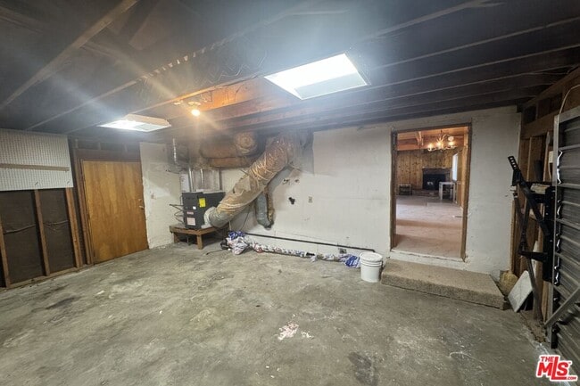 Building Photo - 2317 Maplewood Way