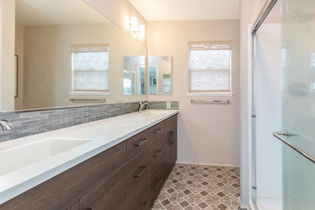 Building Photo - NorthPark 3Bedroom, 2.5 Bathroom SFH