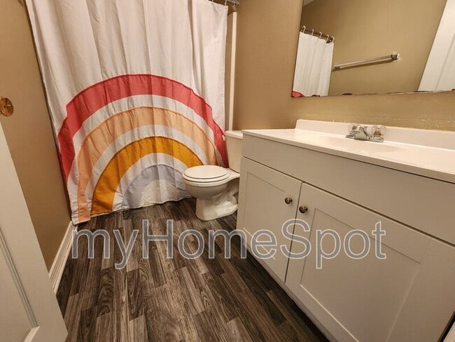 Building Photo - 1589 Galvin Ave