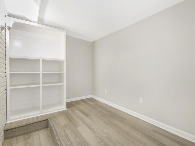 Building Photo - 1309 Malvern St