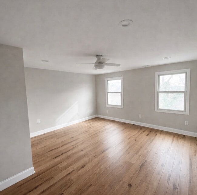 Building Photo - 804 S Darby St