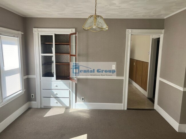 Building Photo - 12 Grove St