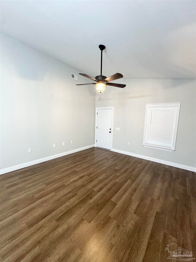 Building Photo - 3294 Damon Dr