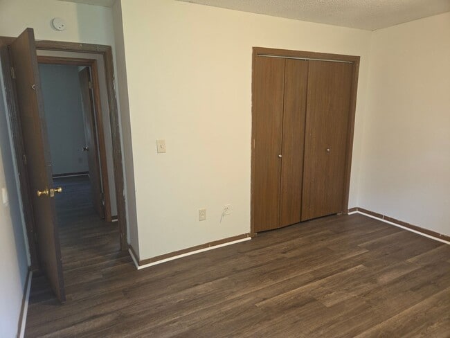 Building Photo - 3617-3619 Greeley Dr