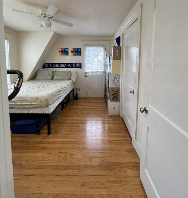 Building Photo - 1145 Boylston St