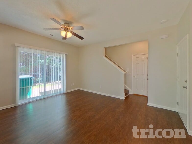 Building Photo - 8872 Treyburn Dr