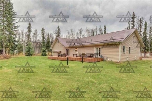 Building Photo - 3BR/2BA North Pole Home with Office & 2-Car Garage