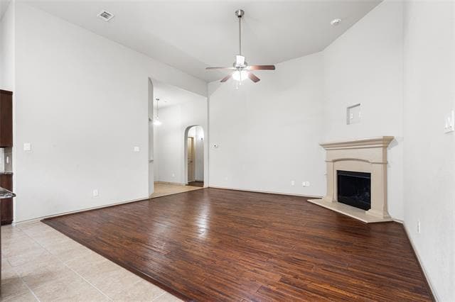 Building Photo - 649 Cattlemans Way