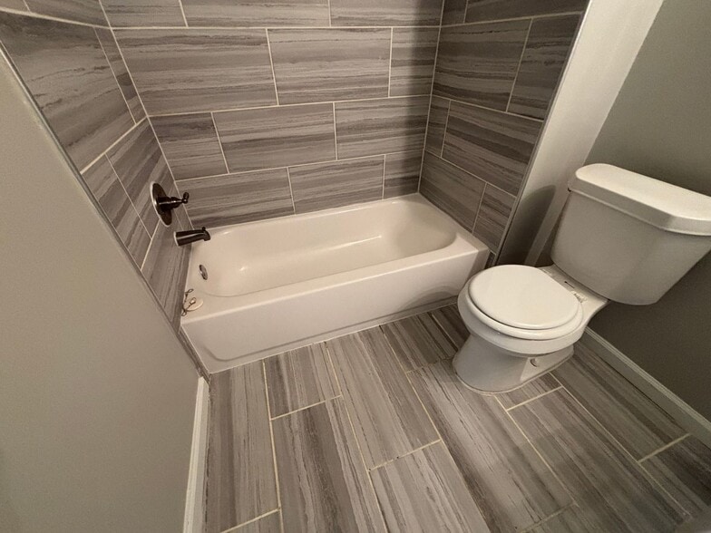 Building Photo - 5803 Pecan Trce