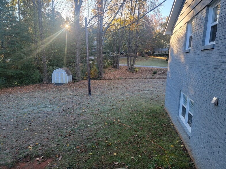 Building Photo - 100 Browning Dr